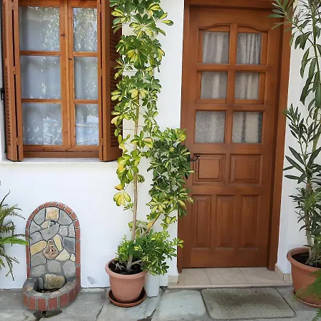 Melia 2 Seafront Loutraki (Skopelos)