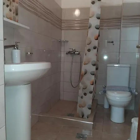 Melia 2 Seafront Διαμέρισμα Λουτράκι