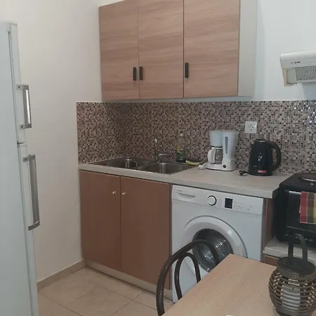 Διαμέρισμα Melia 2 Seafront Λουτράκι